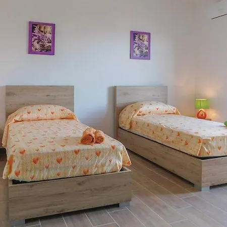 아파트 Badolato Apartments *