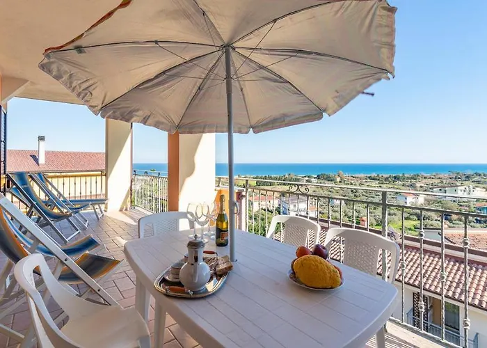 Badolato Apartments Apartman